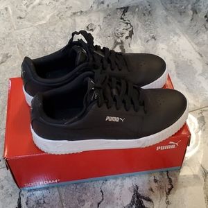 Puma Carina Leather Sneaker